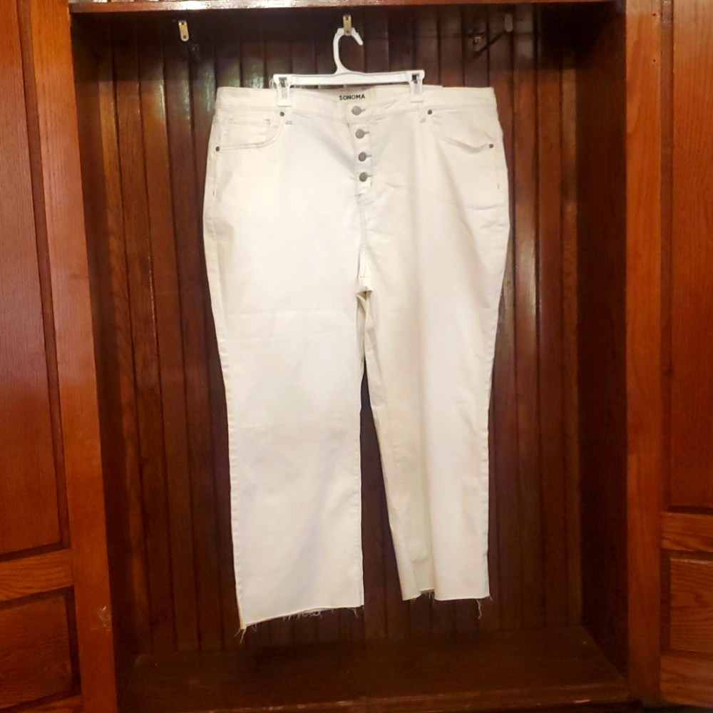 ❤️ SOMOMA SIZE 24 White Button-Fly Jeans